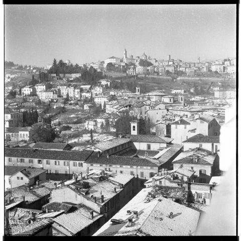 Riprese della città di Bergamo innevata