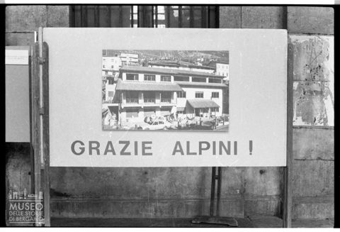 Inaugurazione della struttura per persone affette da distrofia muscolare costruita dagli Alpini ad Endine Gaiano