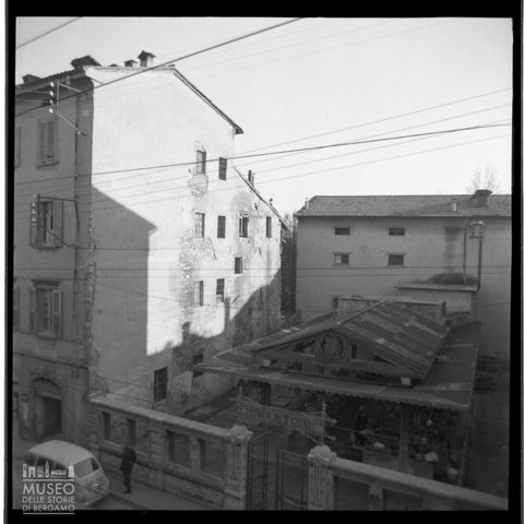 Bergamo, lavatoio di via San Giovanni