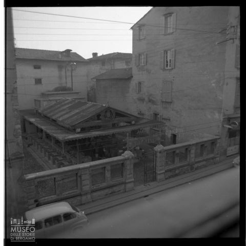 Bergamo, lavatoio di via San Giovanni