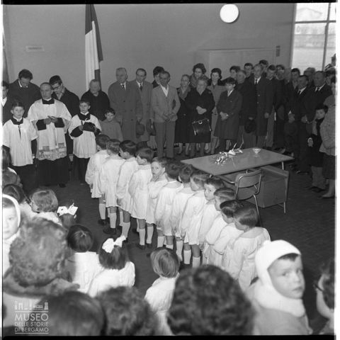 Inaugurazione di una scuola materna
