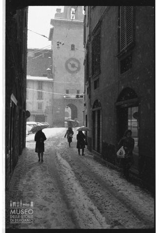 Veduta di via Bartolomeo Colleoni