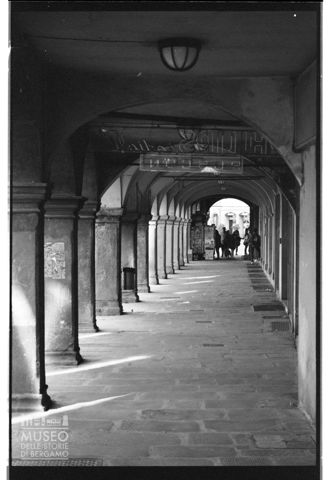 Portici di piazza Pontida