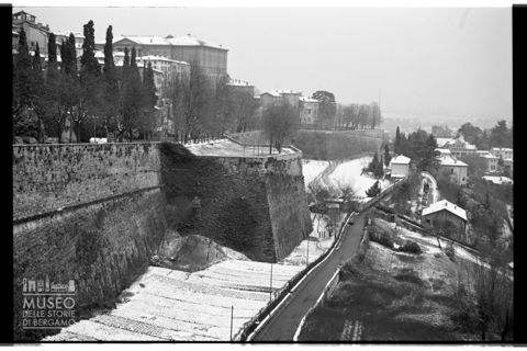 Le Mura Veneziane di Bergamo sotto la neve