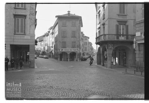 Largo Cinque Vie