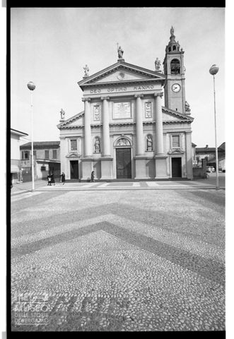 Facciata della chiesa dei Santi Giacomo e Filippo Apostoli a Covo