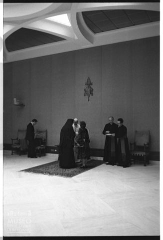 Un religioso ortodosso in udienza da papa Paolo VI