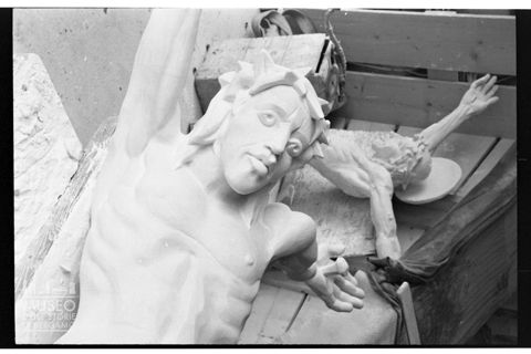 Crocifisso di Floriano Bodini per la Basilica di San Pietro