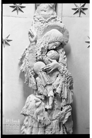 Particolare del modello in gesso della porta per San Giovanni in Laterano di Floriano Bodini