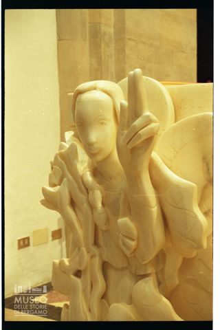 Particolare di ambone realizzato da Floriano Bodini per il Santuario della Santa Casa di Loreto