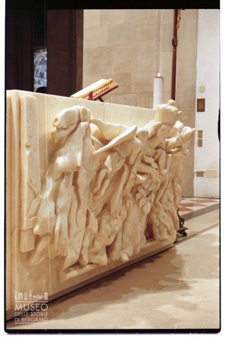 Altare realizzato da Floriano Bodini per il Santuario della Santa Casa di Loreto