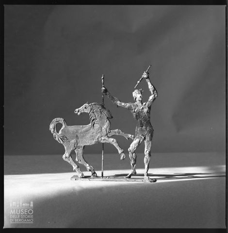 Scultura di Elia Ajolfi