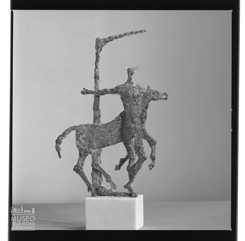 Scultura di Elia Ajolfi