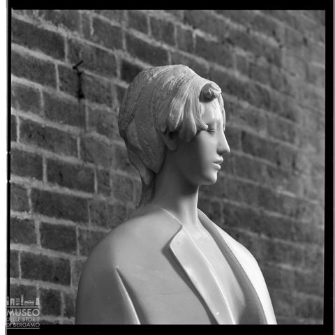 Particolare della scultura 