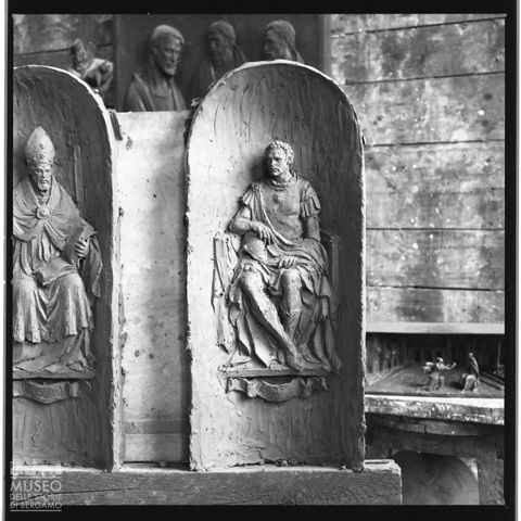 Rilievo scultoreo di San Clemente di Enrico Manfrini