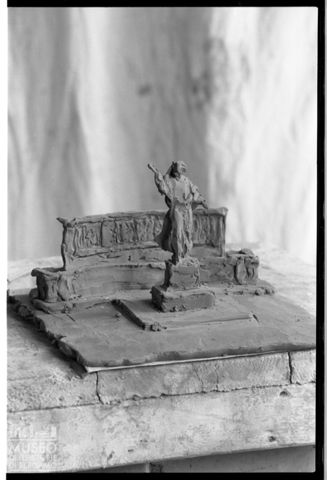 Bozzetto di scultura di Enrico Manfrini