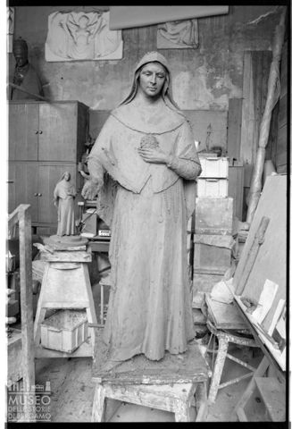 Statua di Enrico Manfrini