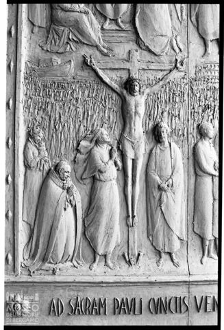 Particolare di uno dei rilievi che ornano la porta della basilica di San Paolo fuori le Mura di Enrico Manfrini