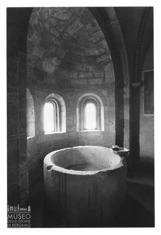 Il fonte battesimale nella Collegiata di Castell'Arquato