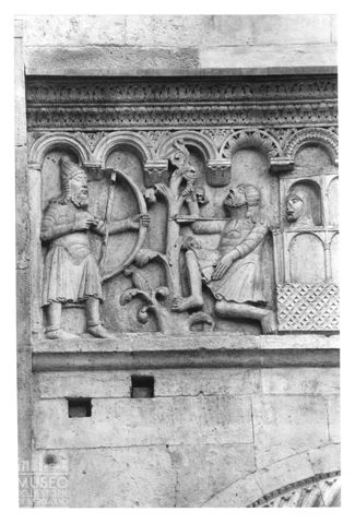 Una lastra della facciata del Duomo di Modena
