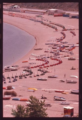 La spiaggia di Numana Bassa