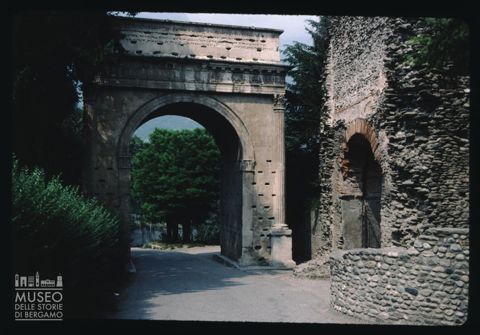 L'Arco di Augusto a Susa