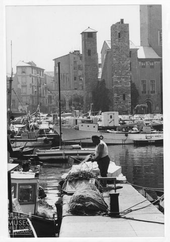 Veduta di Savona dal porto