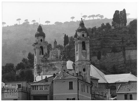 La chiesa parrocchiale di San Matteo a Laigueglia