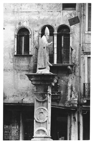 La statua di San Bassiano a Bassano del Grappa