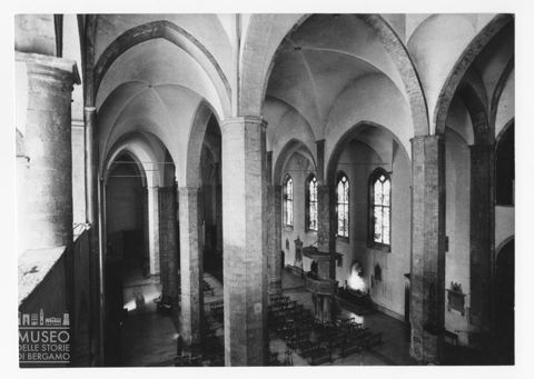 Veduta interna della chiesa di San Francesco ad Ascoli Piceno