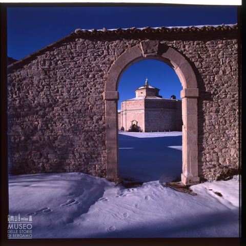 Il Santuario di Macereto a Cupi
