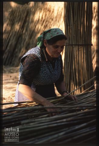 Ritratto di donna nei pressi del Lago Trasimeno