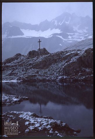 Il laghetto al Passo delle Novena