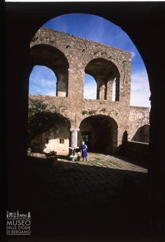 Il cortile del Castello Malaspina a Fosdinovo