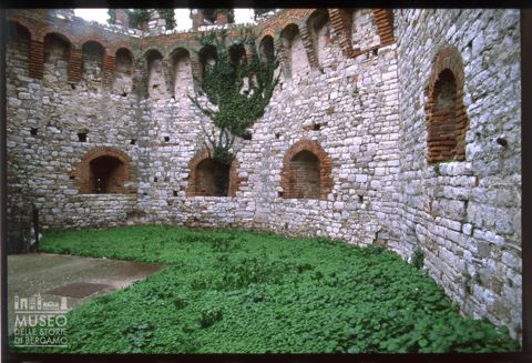 Il cortile del Castello di Nozzano