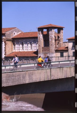 Scorcio del Ponte della Fortezza a Pisa