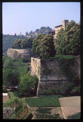 Scorcio delle Mura Veneziane di Bergamo