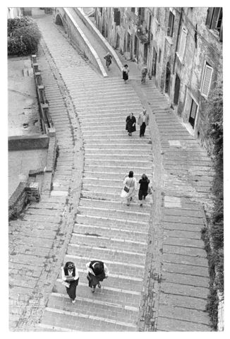 Passeggio lungo la Via Appia a Perugia
