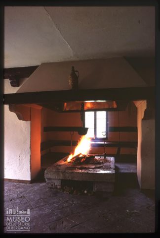 Il focolare di una casa nobile a Sospirolo