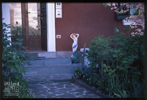Il giardino di una casa del Villaggio Operaio di Crespi d'Adda