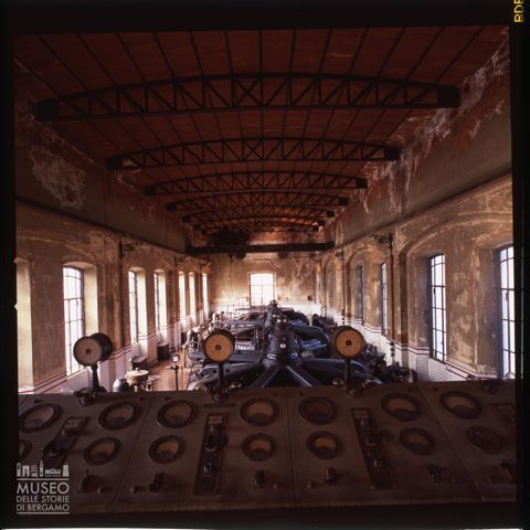 La postazione di controllo della centrale idroelettrica nel Villaggio Operaio di Crespi d'Adda