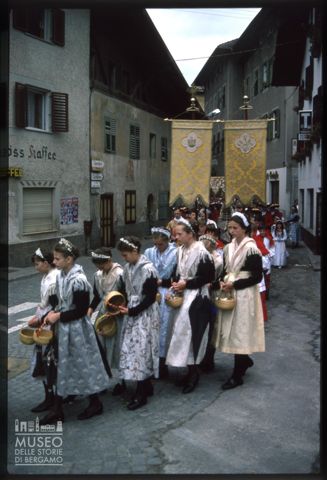 Processione del Corpus Domini a Sarentino