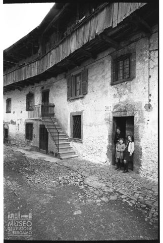 In un borgo della Valle Imagna