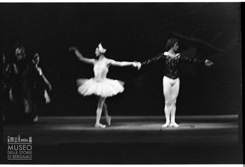 Ritratto di Carla Fracci e Rudolf Nureyev durante la rappresentazione de 