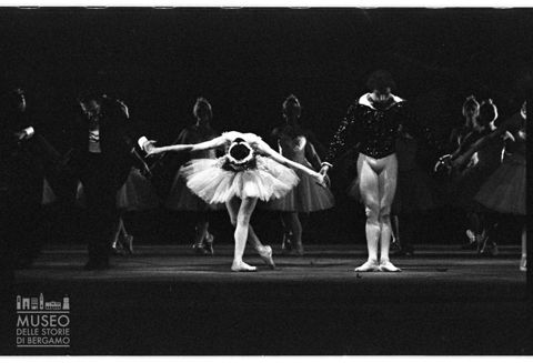 Ritratto di Carla Fracci e Rudolf Nureyev durante la rappresentazione de 