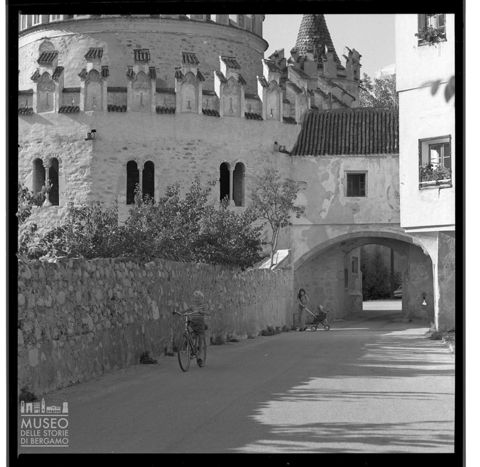 Scorcio dell'entrata all'Abbazia di Novacella a Varna