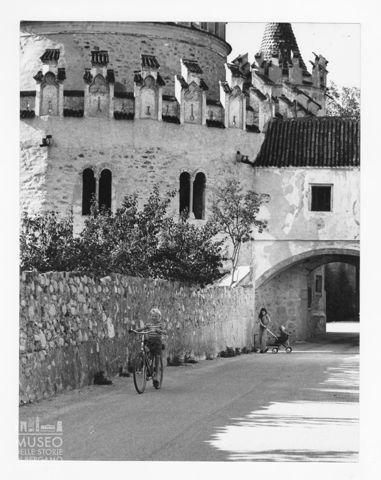 Scorcio dell'entrata all'Abbazia di Novacella a Varna