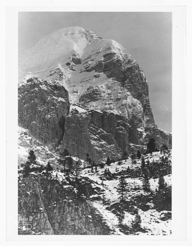 La Tofana di Rozes innevata