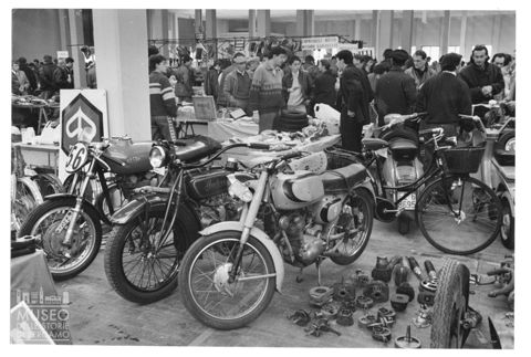 La mostra scambio di auto e moto d'epoca a Padova