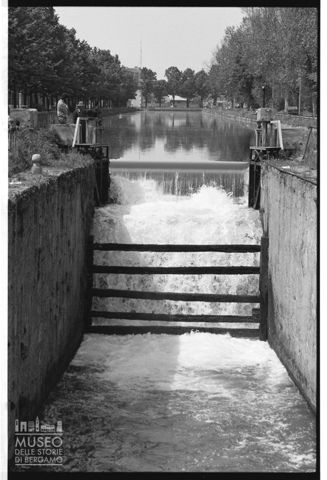 Una chiusa del Naviglio Pavese